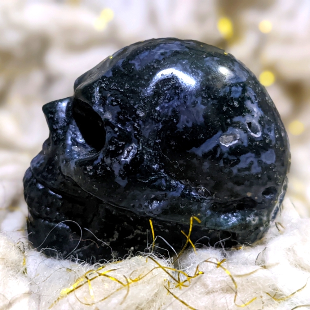 Sapphire Corundum Crystal Skull Gemstone Mineral Witch Goth Boho Festival Hippie - Picture 3 of 7